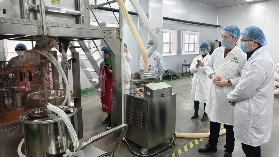 金融學院鄭煥剛書記一行赴校友企業四川潤禾家園科技走訪調研 深化產教融合 共育餐飲服務新人才